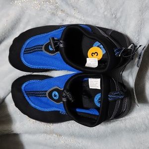 Body Glove Riverbreaker water shoes size 3